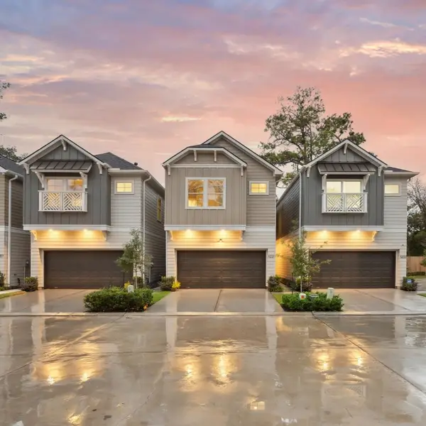 5218 Amber Sunrise Drive, Houston, TX 77018