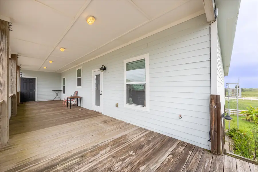 4304 Bolivar Circle, Port Bolivar, TX 77650 - #3