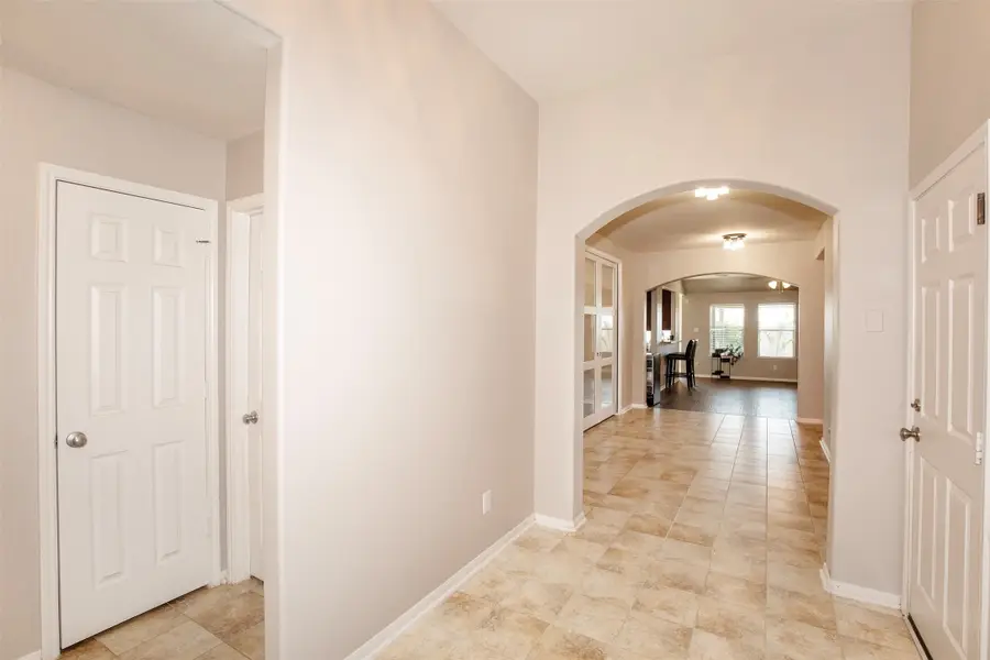 349 Lake Line Drive, Alvin, TX 77511 - Image #3