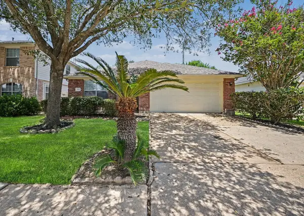 18806 S Wimbledon Drive, Katy, TX 77449