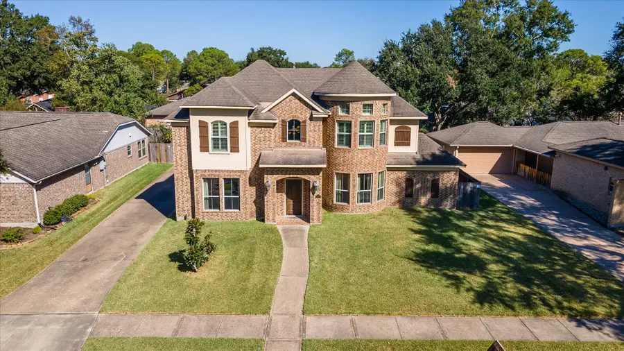 15811 Crestbrook Drive, Houston, TX 77059 - #2