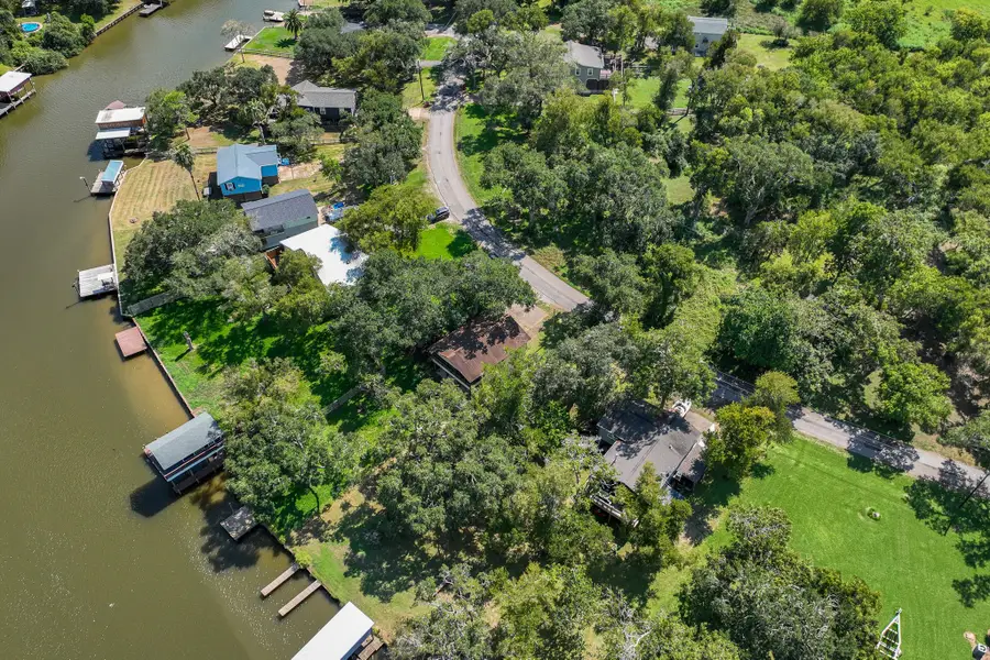 69 Live Oak Bend, Bay City, TX 77414 - #3