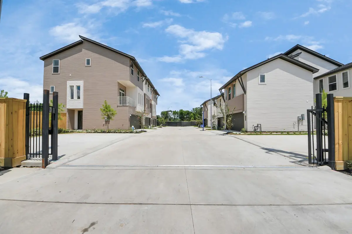 5903 Urban Pines Street, Houston, TX 77091 - Image #1