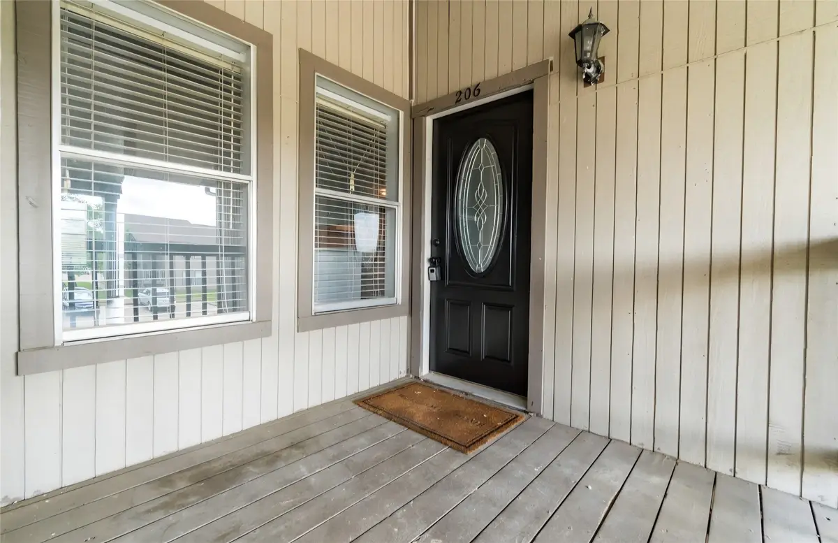 418 Garland Drive #206, Lake Jackson, TX 77566 - #1