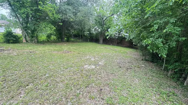 7734 Booker Street, Houston, TX 77028