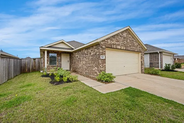 760 Hackberry Branch Court, Magnolia, TX 77354