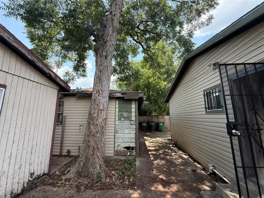 1709 Hussion Street, Houston, TX 77003 - #3