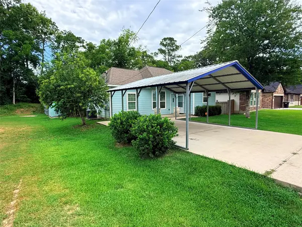 1330, 1332 Red Fox Drive, Crosby, TX 77532