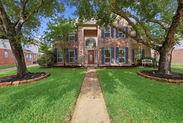 3406 Castle Pond Court, Pearland, TX 77584