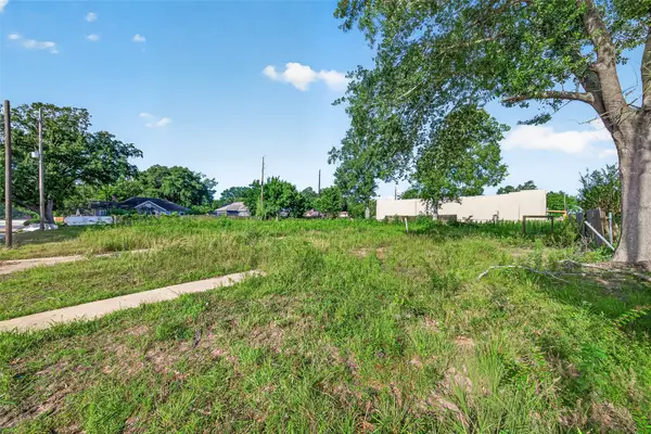 915 Purdy Street, Brookshire, TX 77423