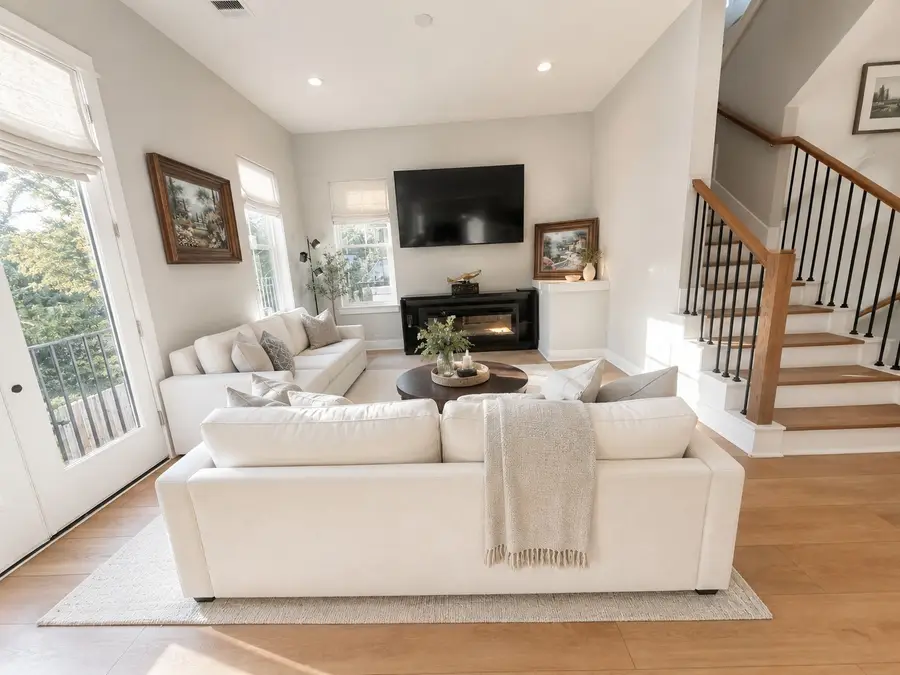 825 Woodcrest Drive, Houston, TX 77018 - #2