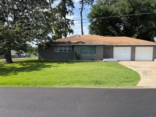 203 Moose Jaw Lane, Houston, TX 77336