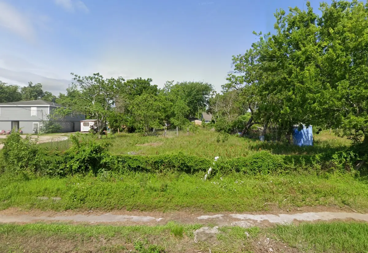 117 S Westward Street, Texas City, TX 77591 - Image #1