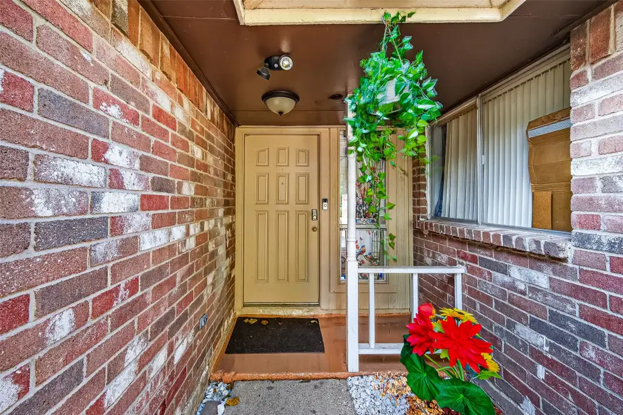 8522 Grand Knolls Drive, Houston, TX 77083 - #2