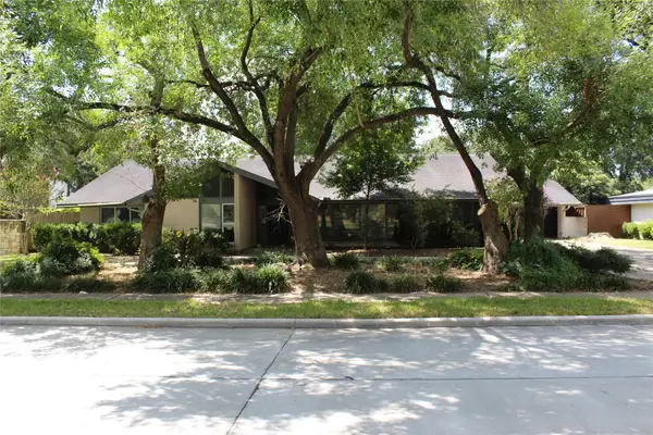 5215 S Braeswood Boulevard, Houston, TX 77096
