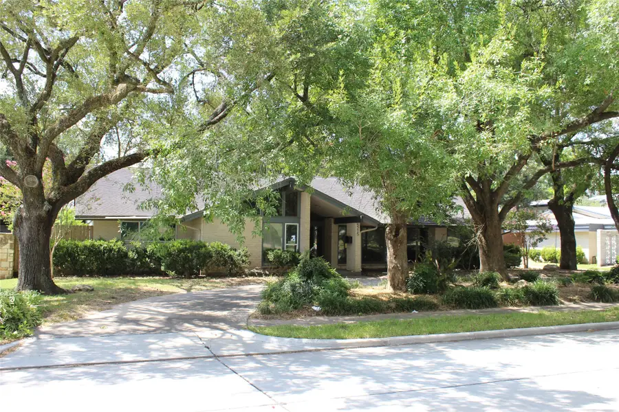 5215 S Braeswood Boulevard, Houston, TX 77096 - #3