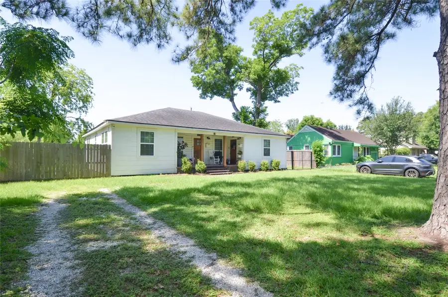 219 W 30th Street, Houston, TX 77018 - #2