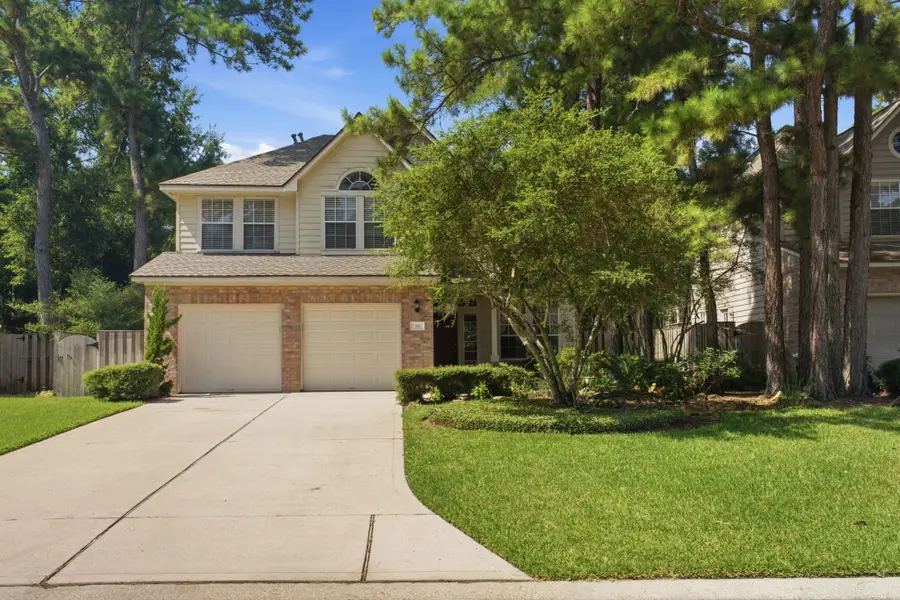 96 E Lakeridge Drive, The Woodlands, TX 77381 - #2