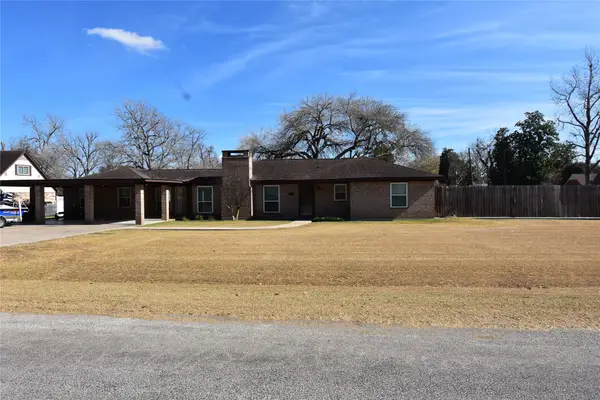 115 Neal Road, Wharton, TX 77488