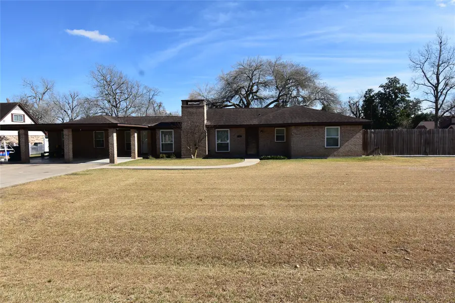 115 Neal Road, Wharton, TX 77488 - Image #2