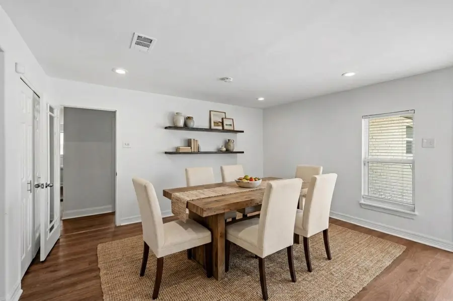 10151 Brinwood Drive, Houston, TX 77043 - Image #3