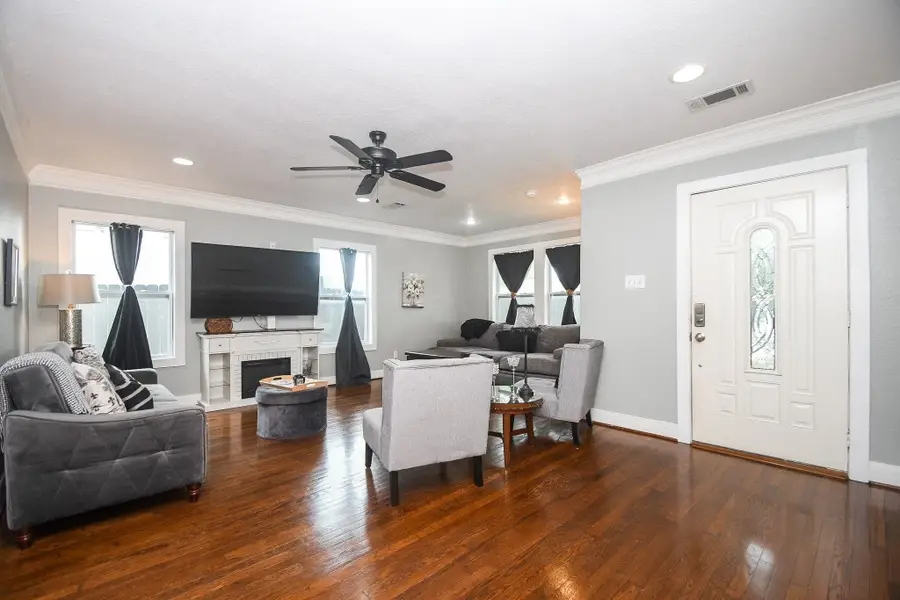 614 W 28th Street, Houston, TX 77008 - #3
