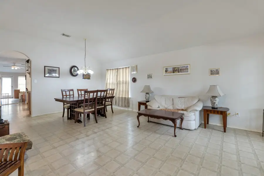 20207 Yellow Canyon Falls Drive, Tomball, TX 77375 - Image #2