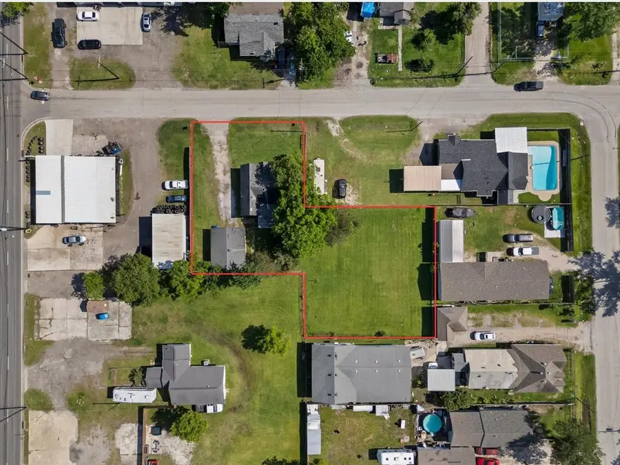 104 Avenue E, Highlands, TX 77562 - #2