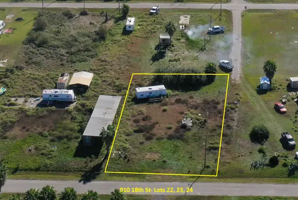 910 18th Street, Port Bolivar, TX 77650