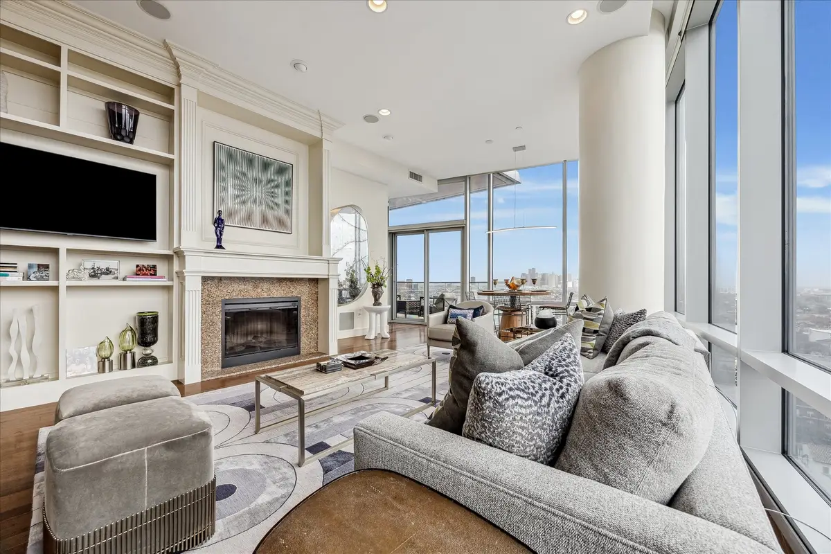 2727 Kirby Drive #16C, Houston, TX 77098 - #1