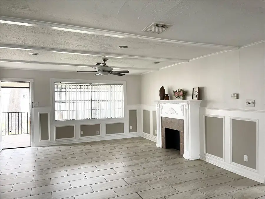 927 Greatwood Drive, Houston, TX 77013 - #3