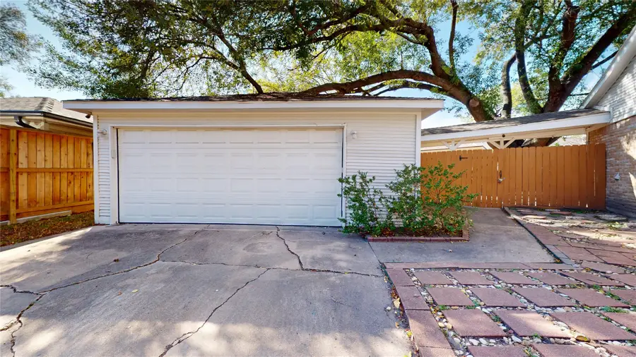 1506 Dodd Lane, Houston, TX 77077 - Image #3