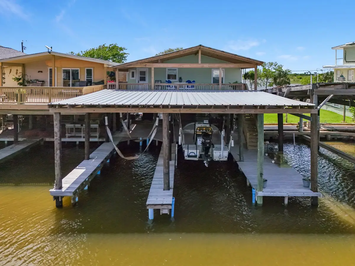 518 Marine Way, Freeport, TX 77541 - #1