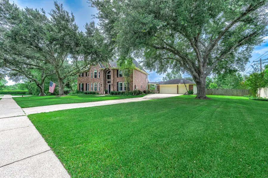 907 Middlecreek Street, Friendswood, TX 77546 - #3