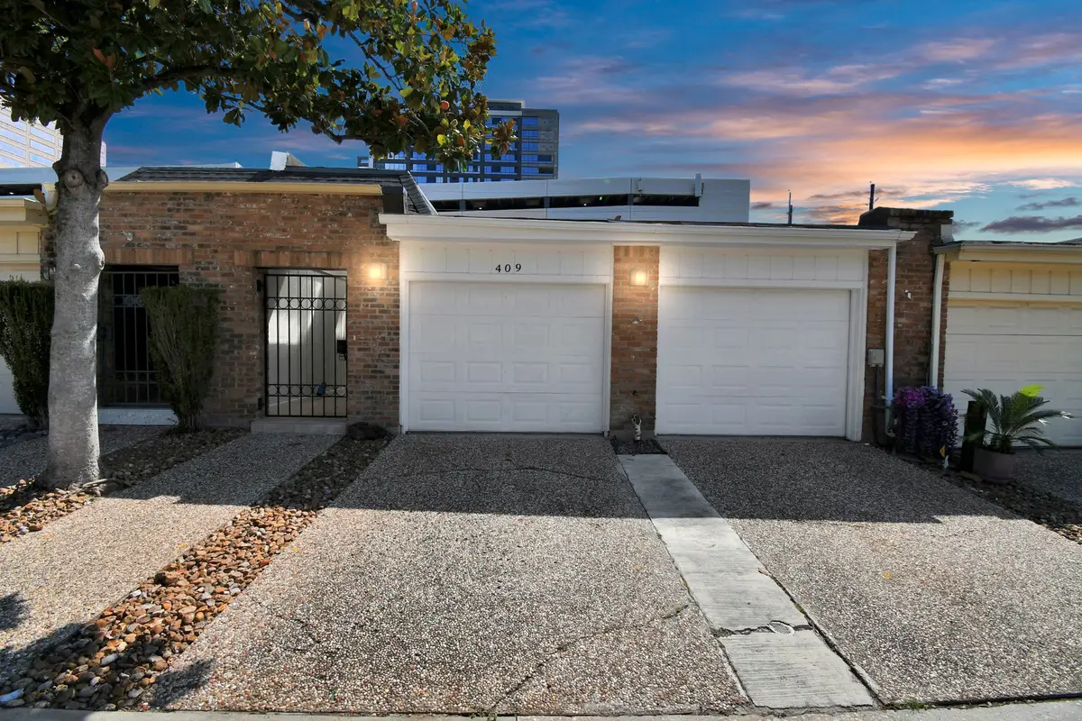 409 E Fair Harbor Lane, Houston, TX 77079 - Image #1