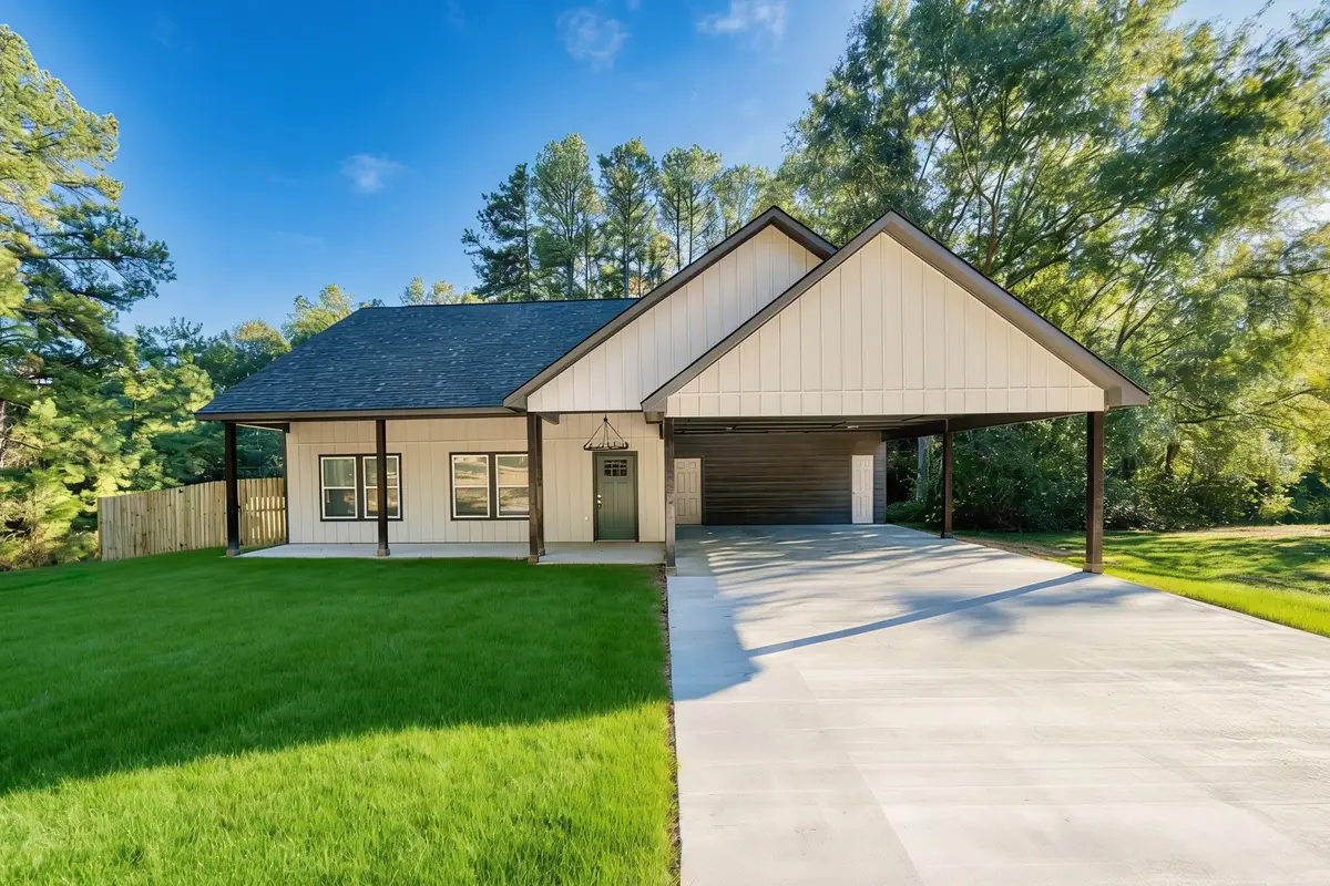 433 Lindsey Street, Daingerfield, TX 75638 - #1