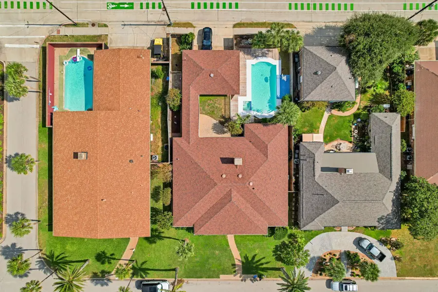 56 Adler Circle, Galveston, TX 77551 - Image #2