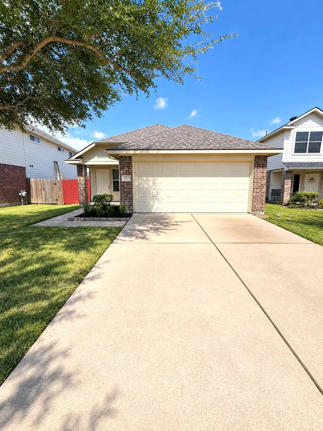 10919 View Pointe Ln, Houston, TX 77034 - #1