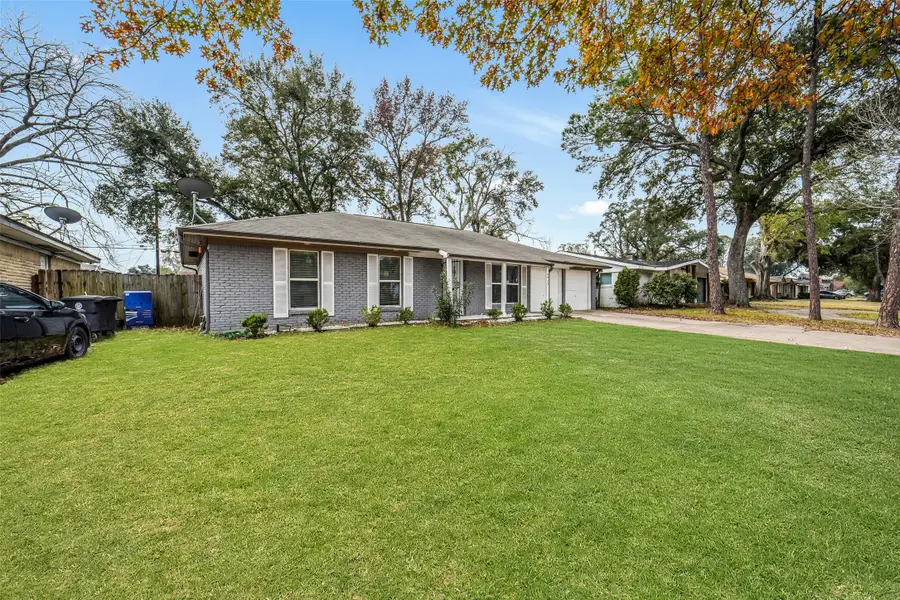 6015 W Airport Boulevard, Houston, TX 77035 - Image #3