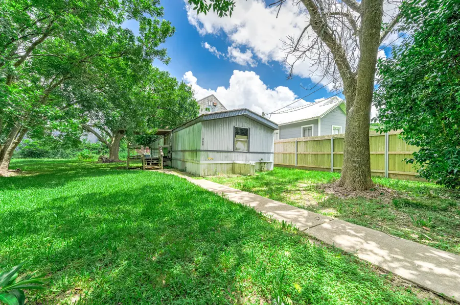 804 Chatman Street, Alvin, TX 77511 - #3