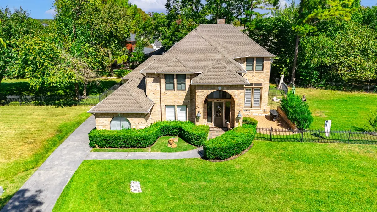 566 Edgewood Drive, Montgomery, TX 77356 - Image #1