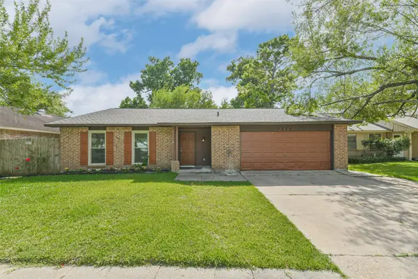 2718 Quail Run Drive, Humble, TX 77396