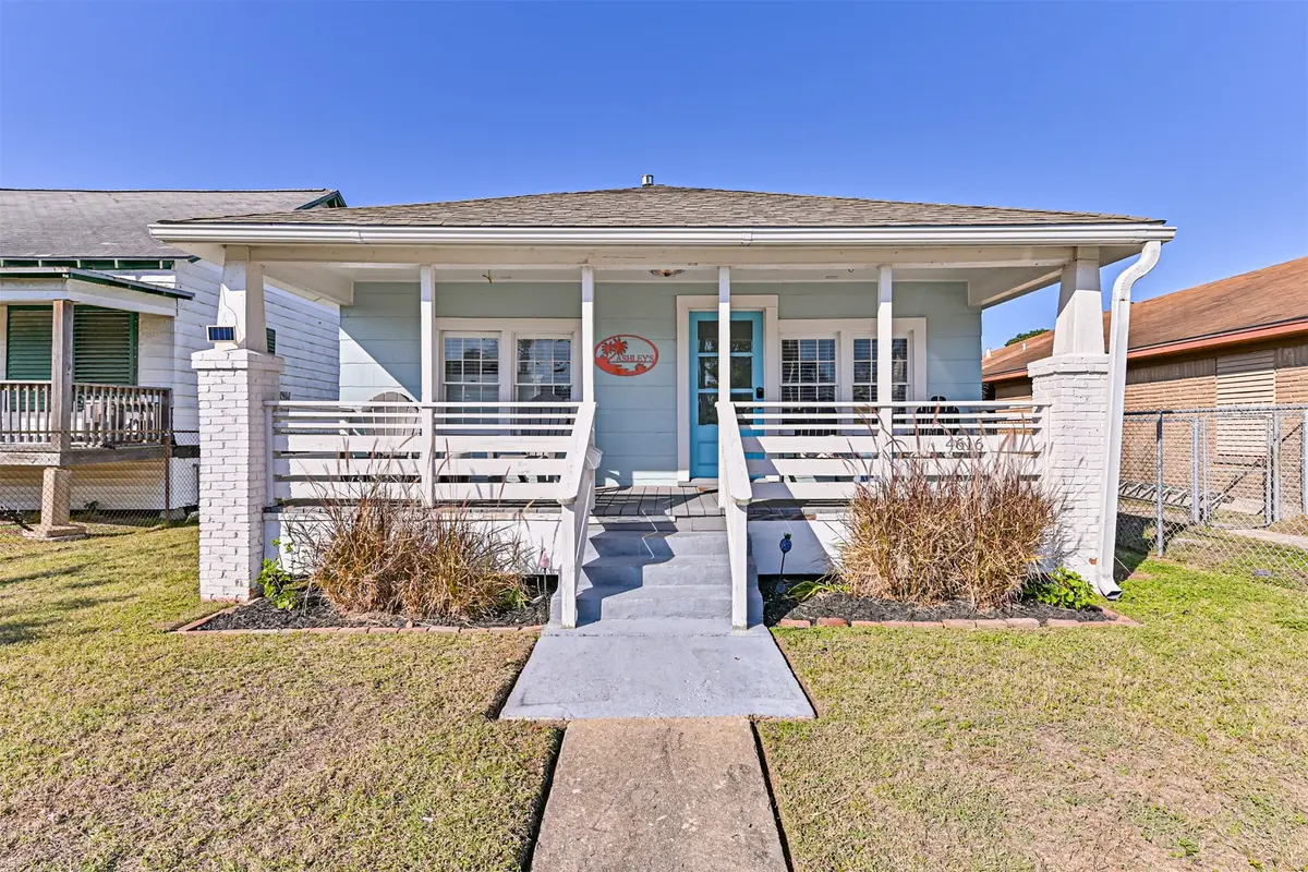 4616 Avenue Q 1/2, Galveston, TX 77551 - Image #1