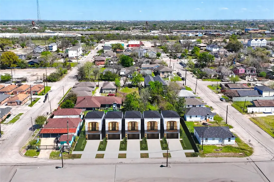 2904 Chapman Street, Houston, TX 77009 - #2