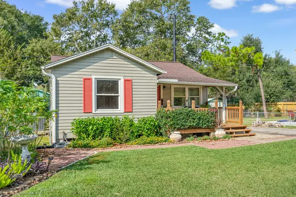 5006 Oak Street, Seabrook, TX 77586