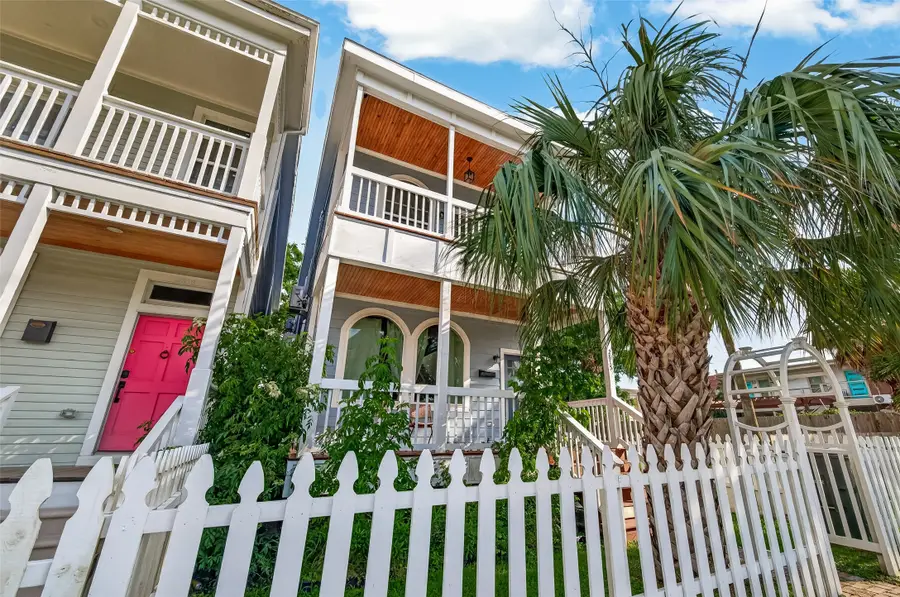 2815 Ball Street, Galveston, TX 77550 - #3