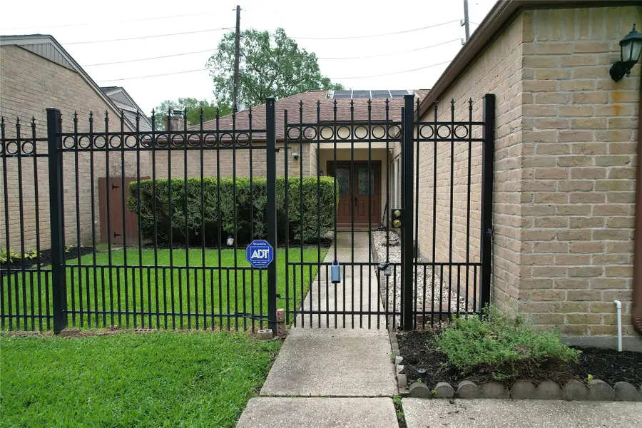 1827 Ash Meadow Drive, Houston, TX 77090 - #2