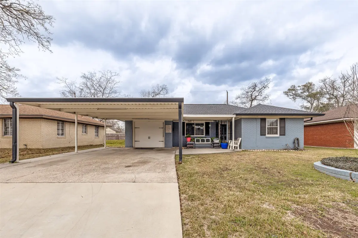 9101 Homewood Lane Ne, Houston, TX 77078 - #1