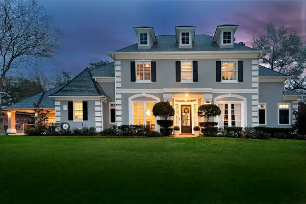 2 Graceful Elm Court, Spring, TX 77381