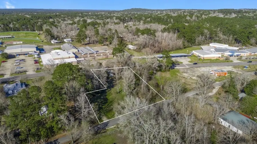 472 E Main Street, Zavalla, TX 75980 - #2